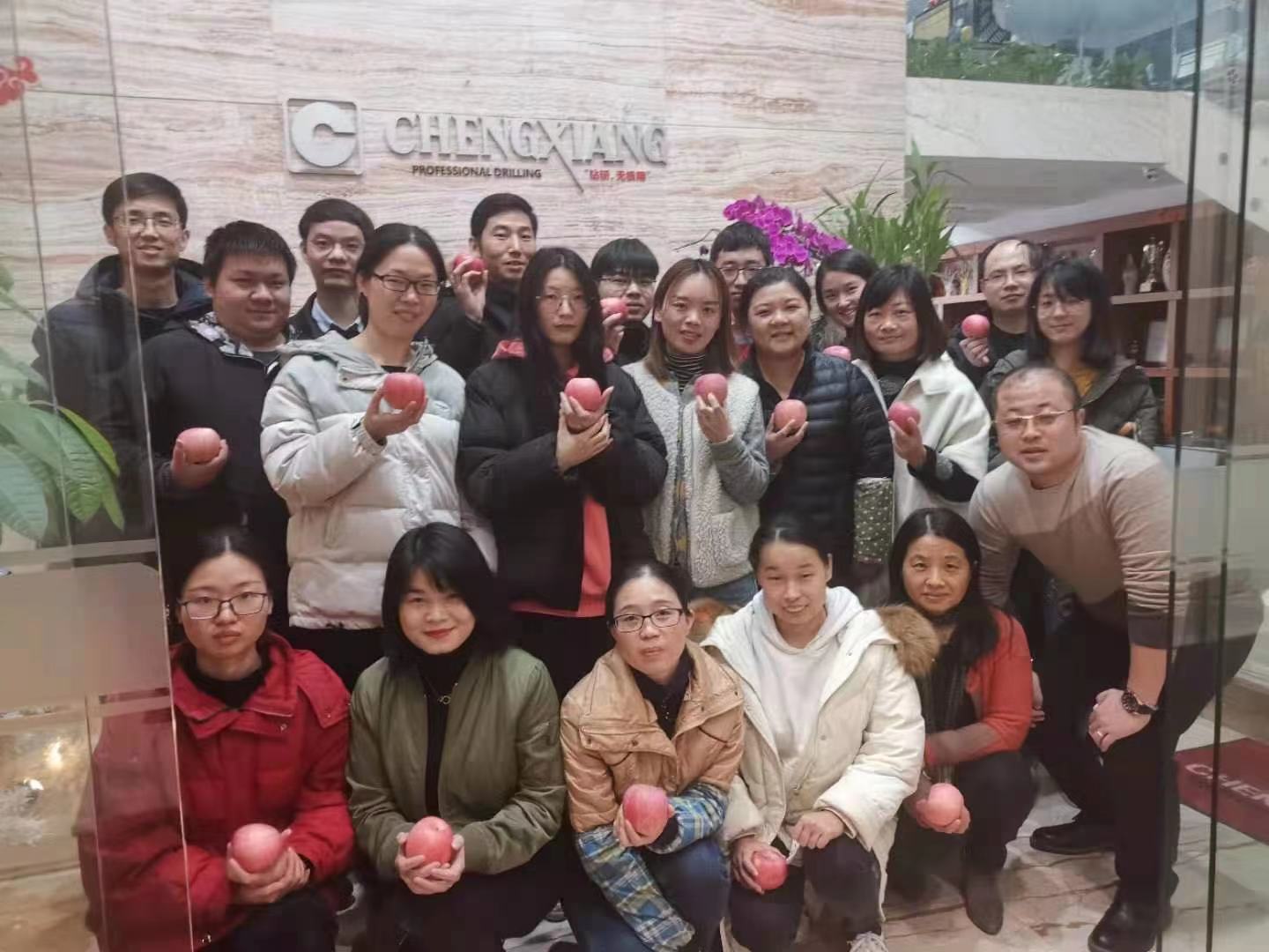 風勁帆滿圖新志，砥礪奮進正此時